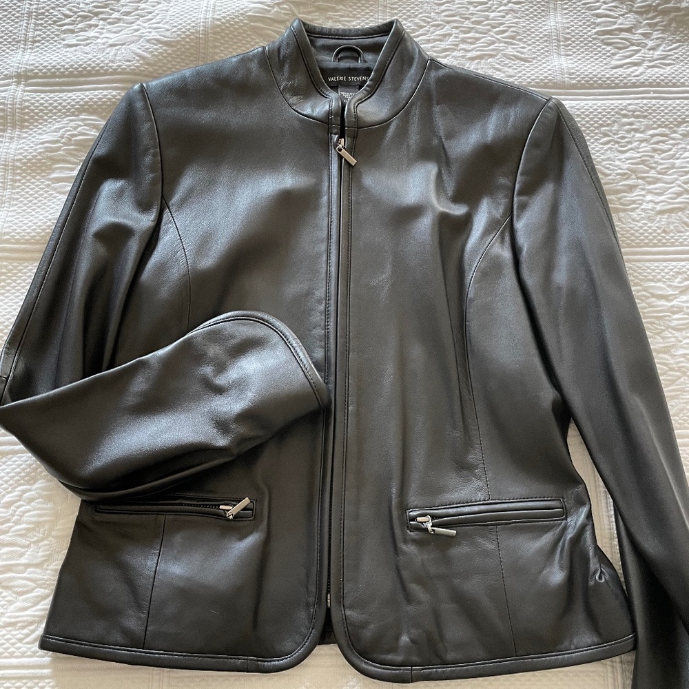 Women’s leather jacket